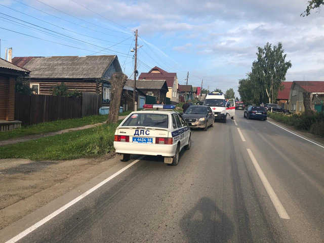 Сотрудниками ГИБДД Свердловской области выясняются обстоятельства ДТП в Невьянске, в котором пострадал несовершеннолетний пешеход