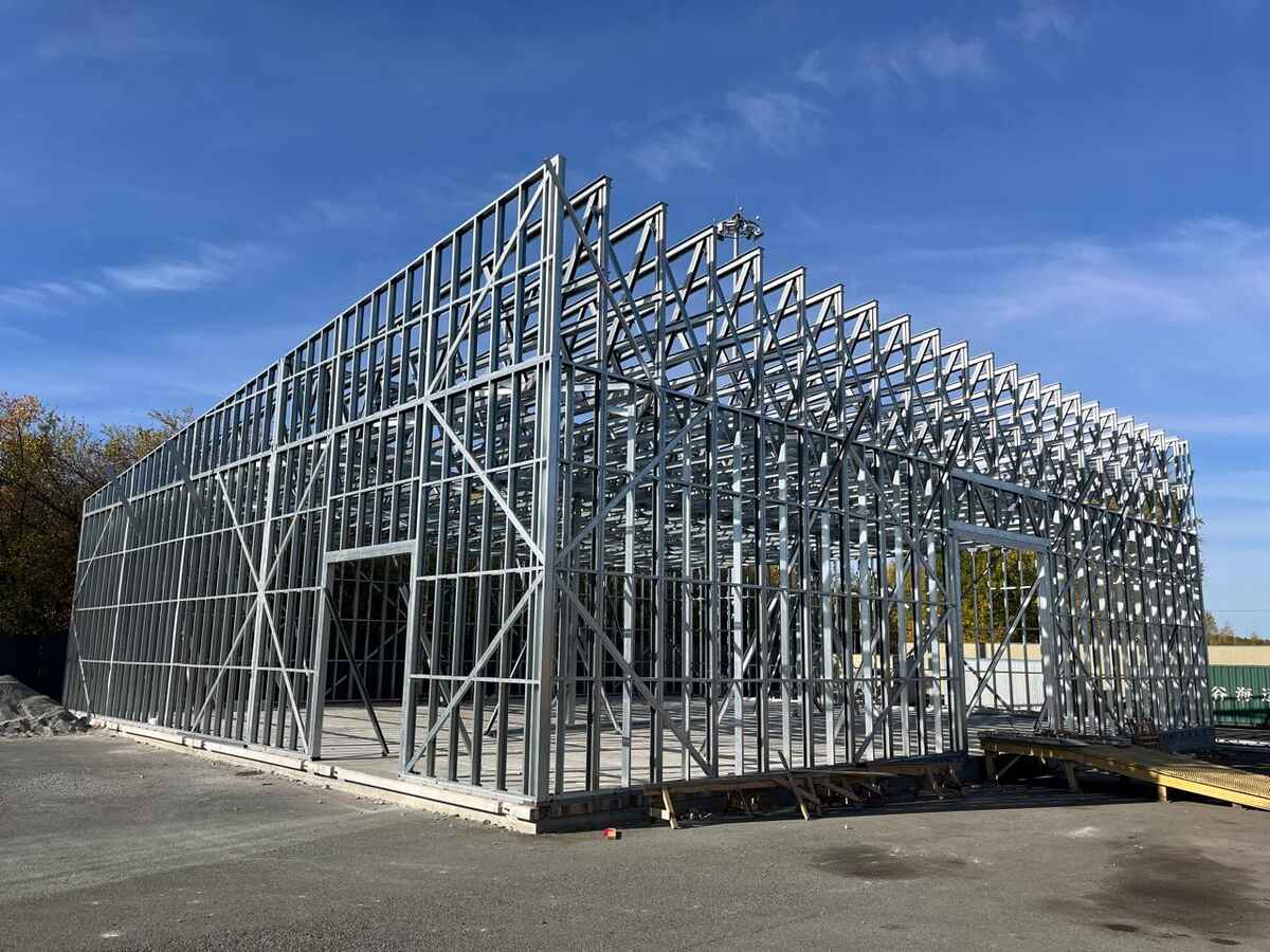 Монтаж  металлоконструкций.