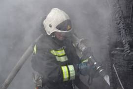 Вчера вечером в Невьянске сгорел дом