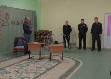 В социально-реабилитационном центре Невьянского района прошла встреча ветерана ОВД Невьянска Владимира Каюмова