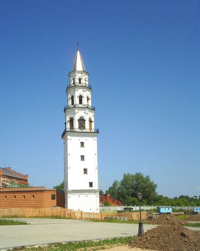Два конкурса, две победы
