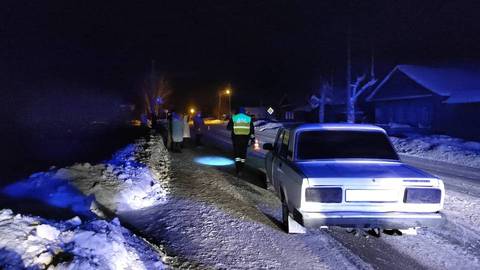 Сотрудниками ГИБДД Свердловской области выясняются обстоятельства происшествия, в котором погиб пешеход